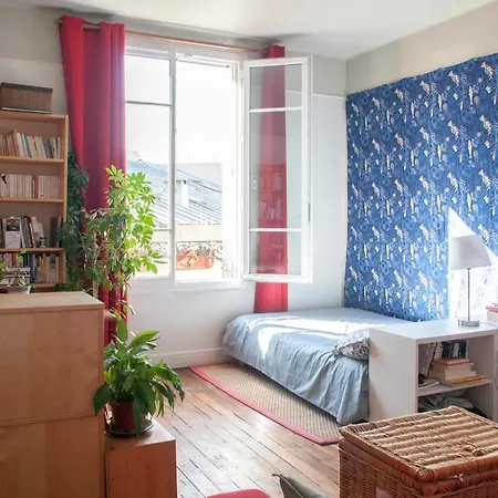 Cosy Studio In The Buttes Chaumont Parigi